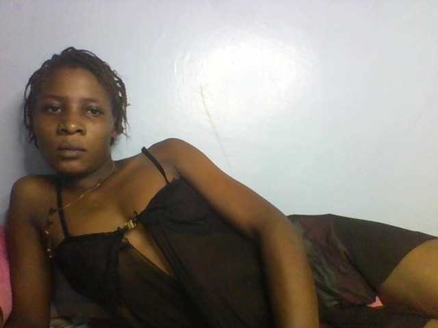 Karembo live cam on BongaCams
