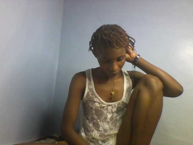 Karembo live cam on BongaCams