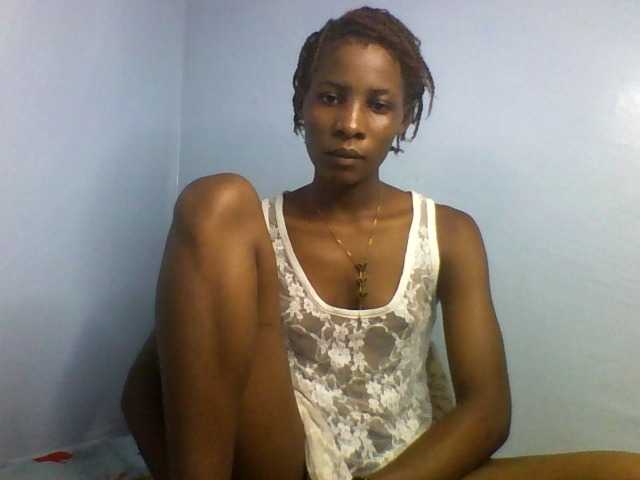 Karembo live cam on BongaCams