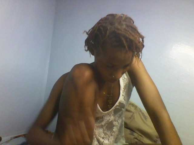 Karembo live cam on BongaCams