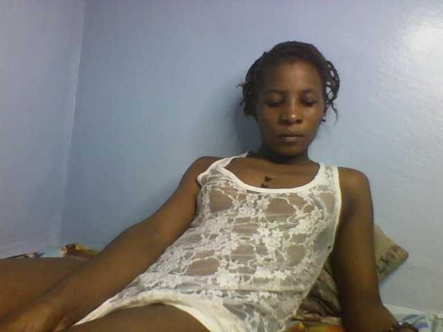 Karembo live cam on BongaCams