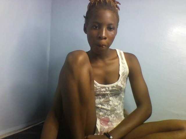 Karembo live cam on BongaCams