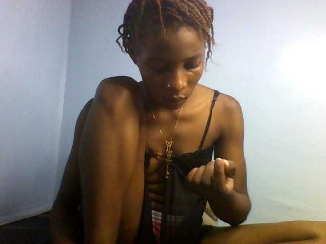 Karembo live cam on BongaCams