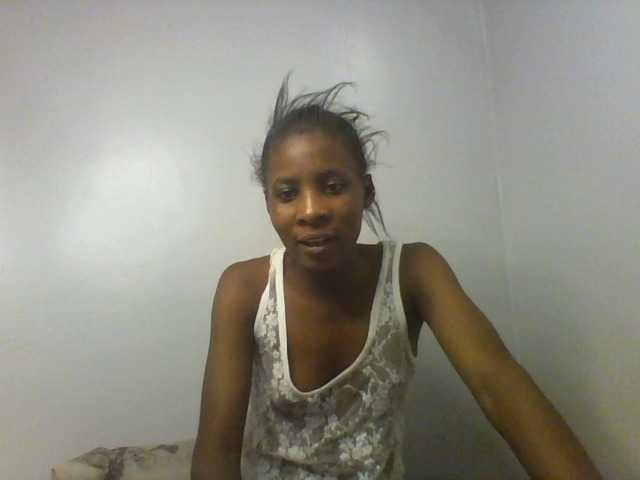 Karembo live cam on BongaCams