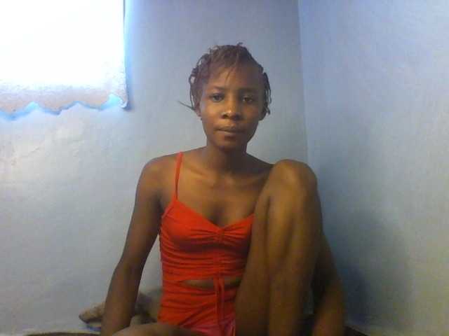 Karembo live cam on BongaCams