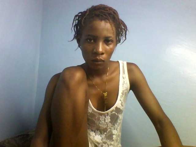 Karembo live cam on BongaCams