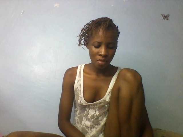 Karembo live cam on BongaCams