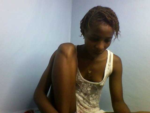 Karembo live cam on BongaCams
