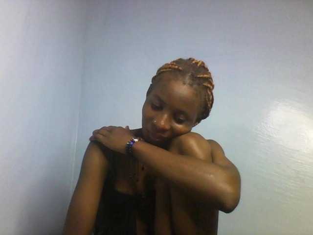 Karembo live cam on BongaCams