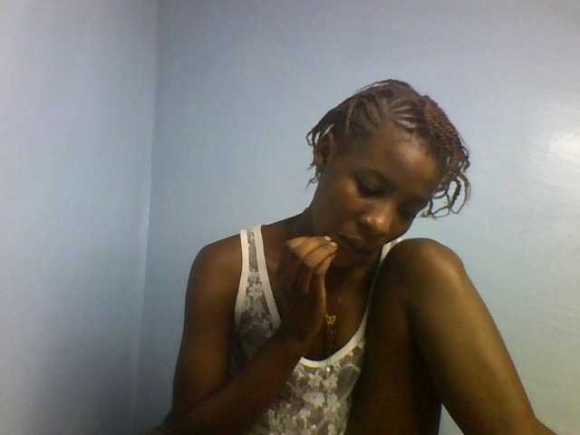 Karembo live cam on BongaCams