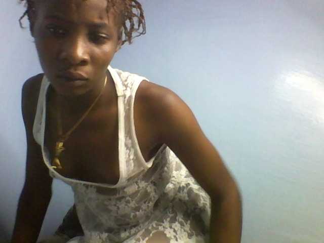 Karembo live cam on BongaCams