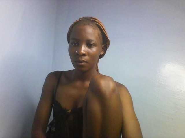 Karembo live cam on BongaCams