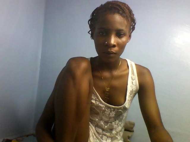 Karembo live cam on BongaCams