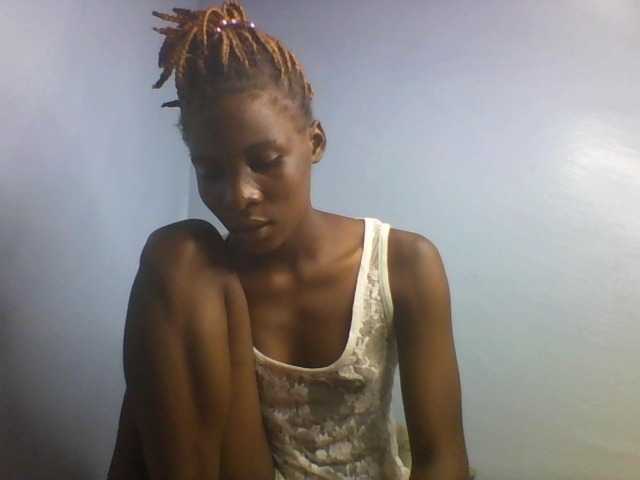 Karembo live cam on BongaCams