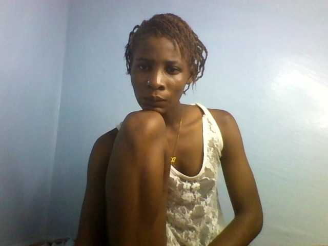 Karembo live cam on BongaCams