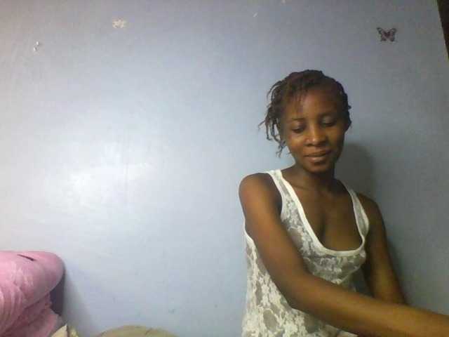 Karembo live cam on BongaCams