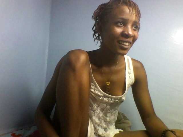 Karembo live cam on BongaCams