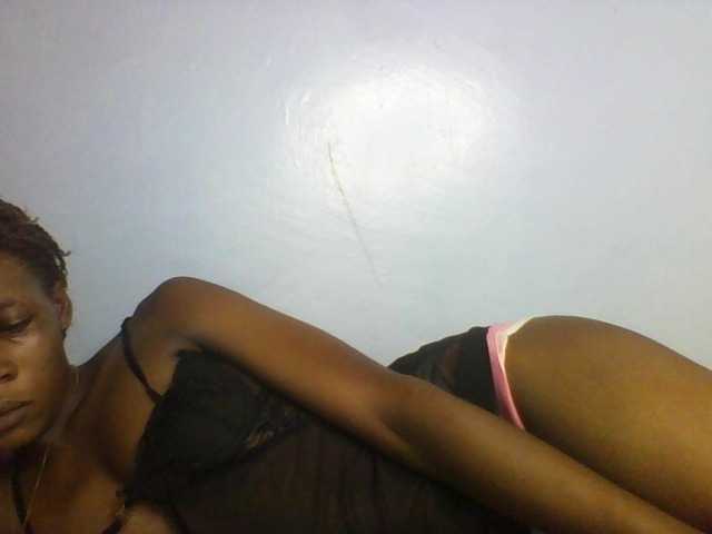 Karembo live cam on BongaCams