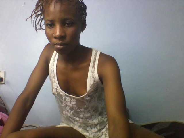 Karembo live cam on BongaCams