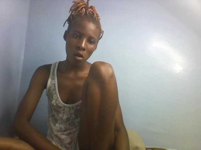 Karembo live cam on BongaCams