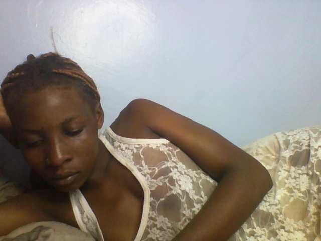 Karembo live cam on BongaCams