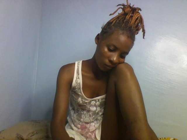 Karembo live cam on BongaCams
