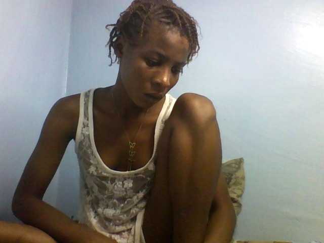 Karembo, en directo ahora en BongaCams