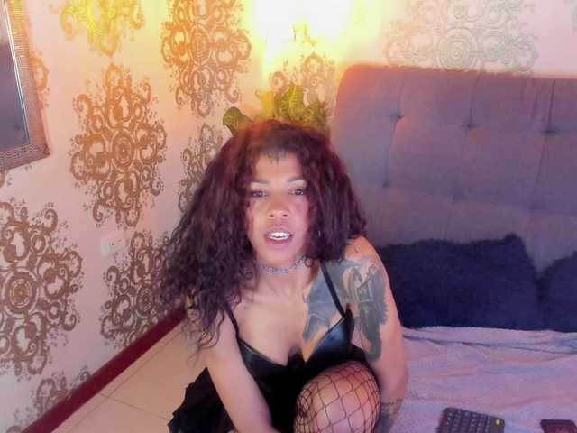 indigovelvet live cam on BongaCams