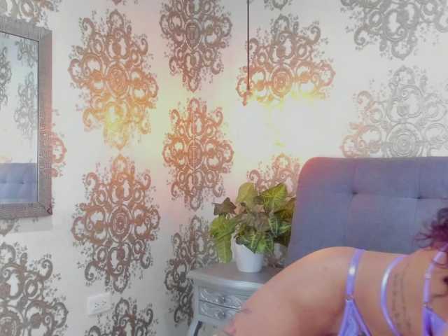 indigovelvet live cam on BongaCams