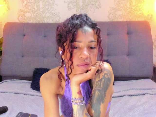 indigovelvet live cam on BongaCams