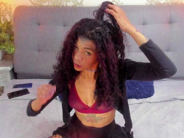 indigovelvet live cam on BongaCams