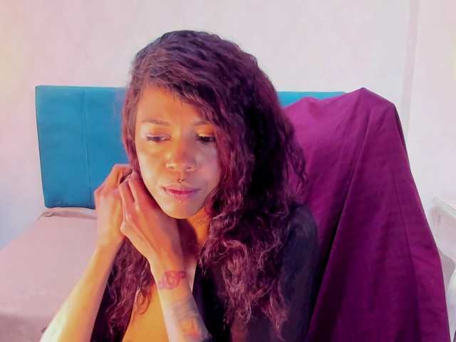 indigovelvet live cam on BongaCams