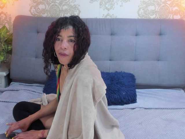 indigovelvet live cam on BongaCams