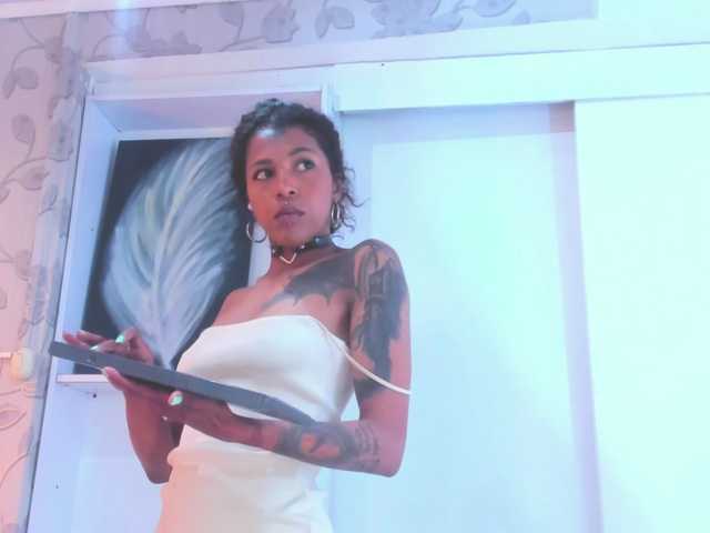 indigovelvet live cam on BongaCams