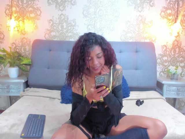 indigovelvet live cam on BongaCams