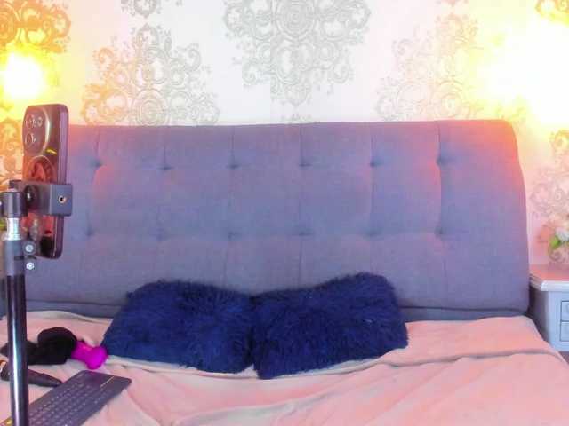 indigovelvet — live female cam