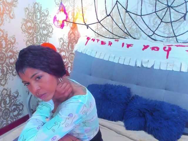 indigovelvet live cam on BongaCams