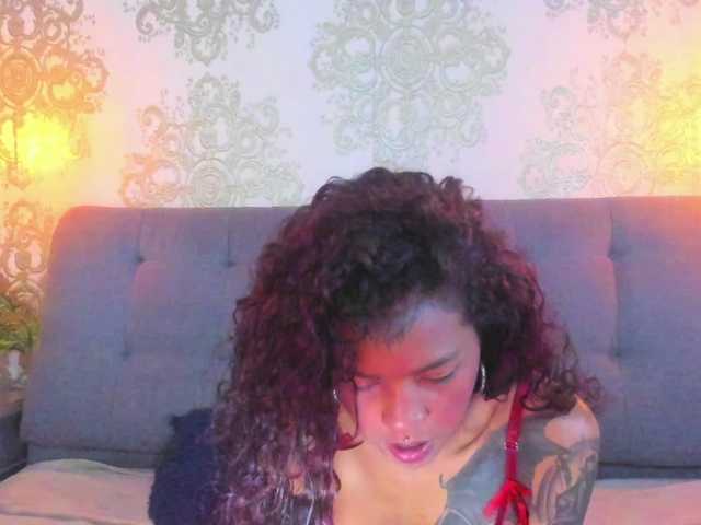 indigovelvet — live female cam