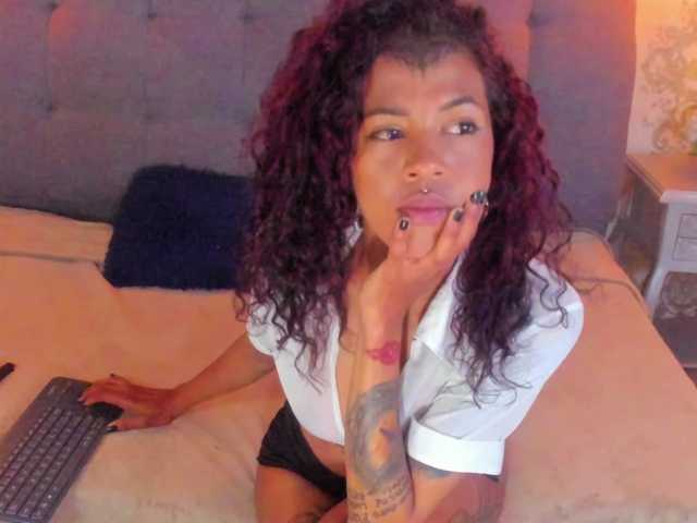 indigovelvet live cam on BongaCams