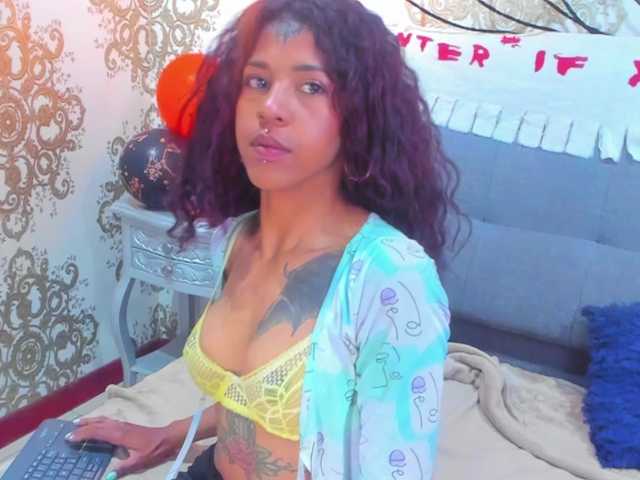 indigovelvet live cam on BongaCams