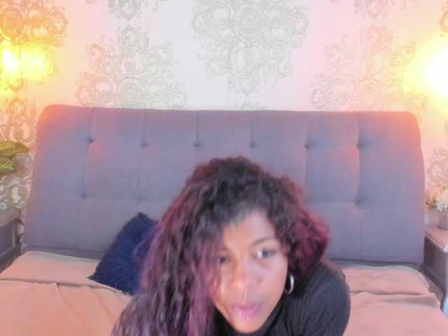 indigovelvet live cam on BongaCams