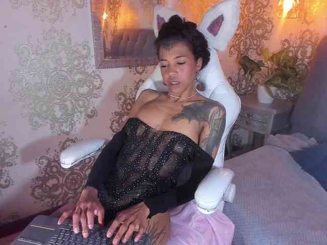 indigovelvet webcam