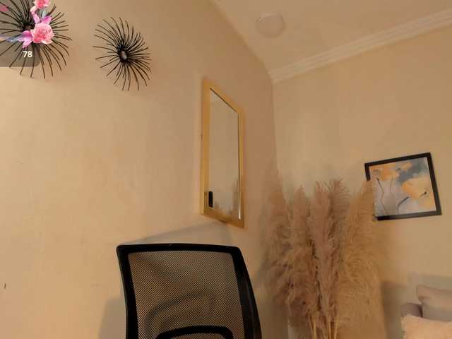 Dani-Blake live cam on BongaCams