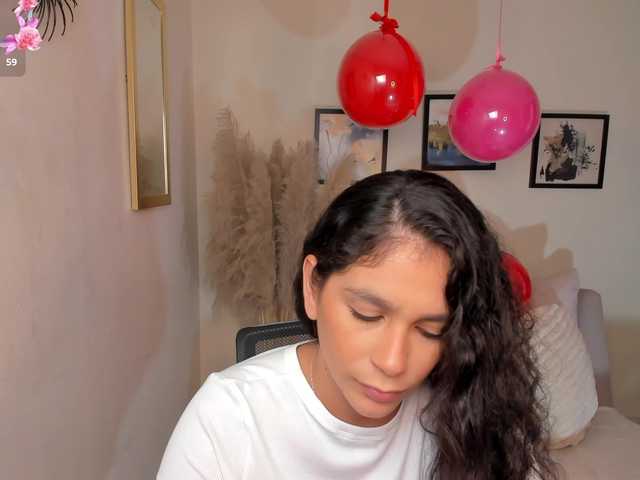 Dani-Blake live cam on BongaCams