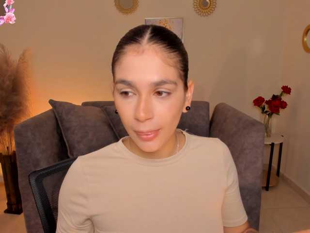 Dani-Blake live cam preview