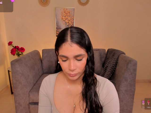 Dani-Blake live cam on BongaCams