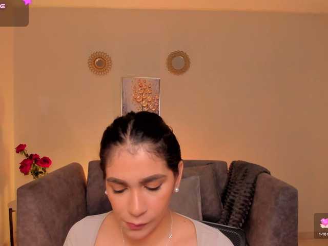 Dani-Blake live cam on BongaCams