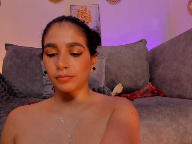 Dani-Blake live cam preview