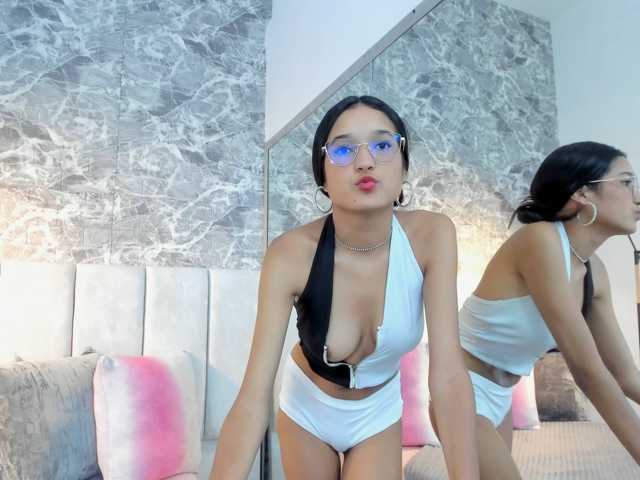 MiaMoretti live cam on BongaCams