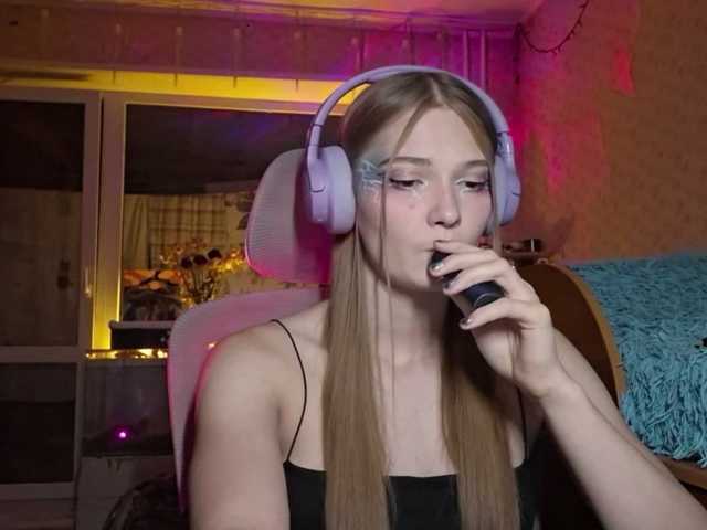 DoreenSedor live cam on BongaCams